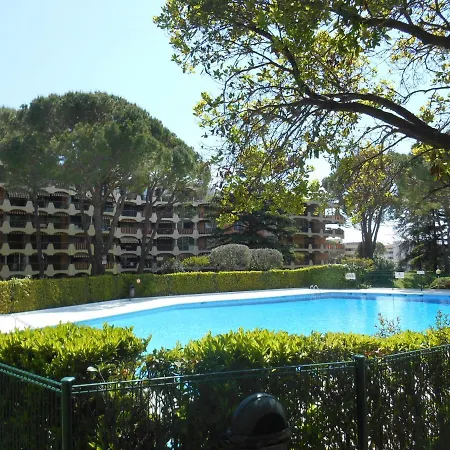 3 Rivieres - Les Collines Fleuries A7 Apartment